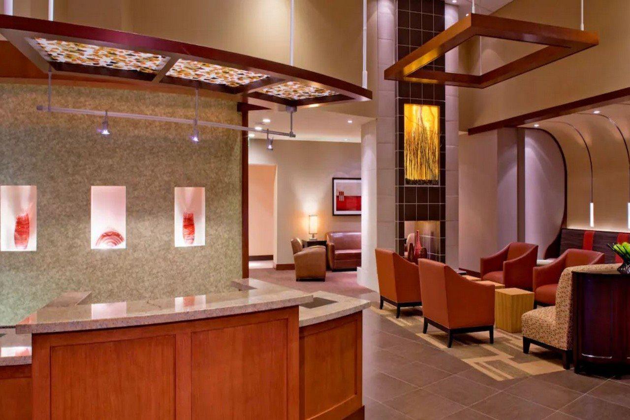 Hyatt Place Chantilly Dulles Airport South Exterior photo